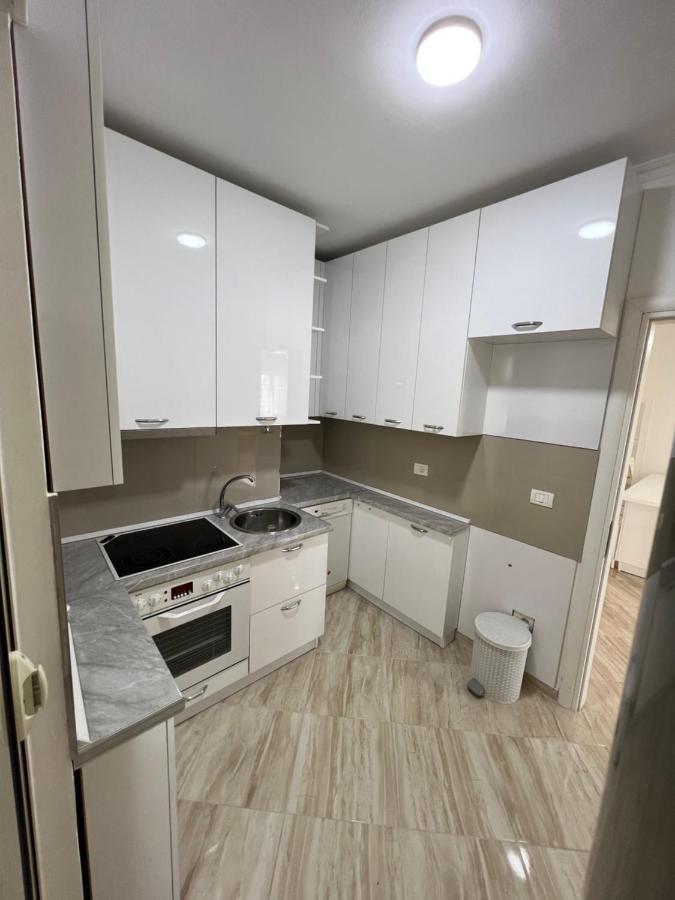 Leo Apartment Durres