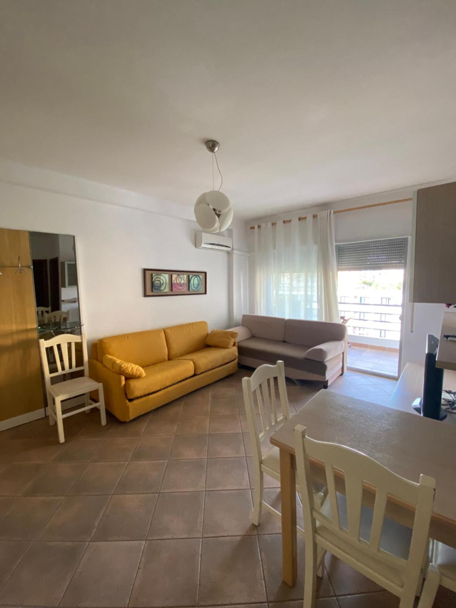 Leo Apartment Durres